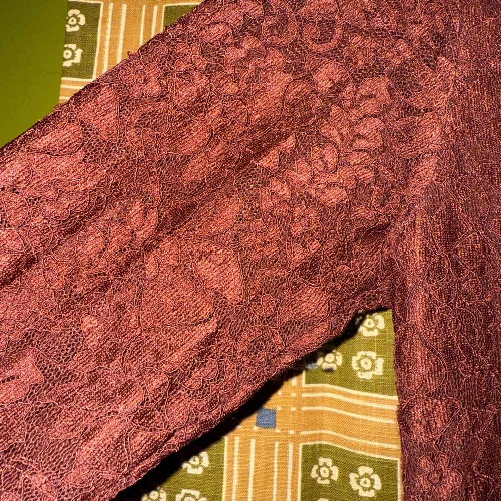 Gimmicks by BKE Burgundy Lace Women's Blouse - Picture 4 of 8